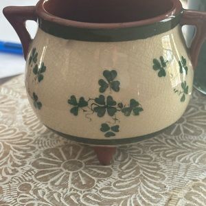 Vintage Ireland Carrig Ware cauldron
